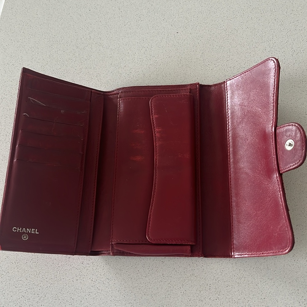 Red Flap Chanel Wallet - Picture 3 of 8